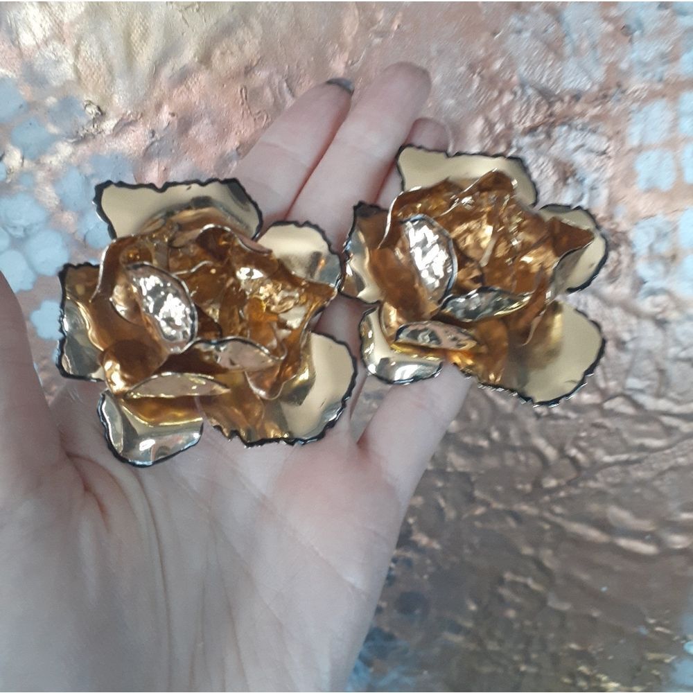NWOT Zara GoldFlower Statement Earrings - Picture 3 of 14